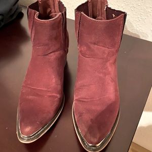 Maroon suede boots